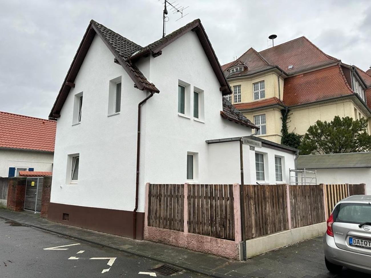 Sahra 1zi. Arheiligen Frühstückspension